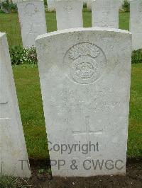 Etaples Military Cemetery - Williams, G
