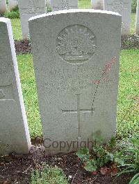 Etaples Military Cemetery - Williams, George Albert