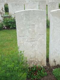 Etaples Military Cemetery - Williams, John