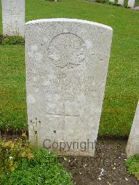 Etaples Military Cemetery - Williams, Lloyd