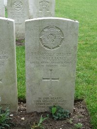 Etaples Military Cemetery - Williams, L
