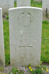 Etaples Military Cemetery - Williams, R