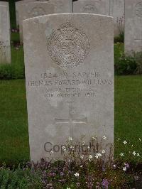Etaples Military Cemetery - Williams, T E
