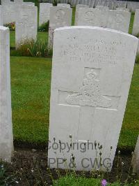 Etaples Military Cemetery - Williams, William