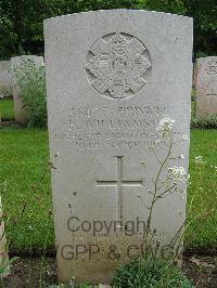 Etaples Military Cemetery - Williamson, Peter