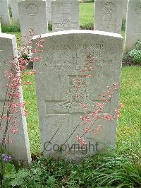 Etaples Military Cemetery - Williamson, Whitfield