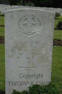 Etaples Military Cemetery - Willis, Sherlock Amyas