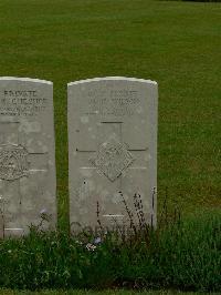 Etaples Military Cemetery - Wilson, David