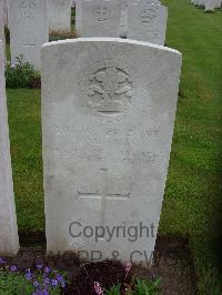 Etaples Military Cemetery - Wilson, J
