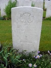 Etaples Military Cemetery - Wilson, Robert