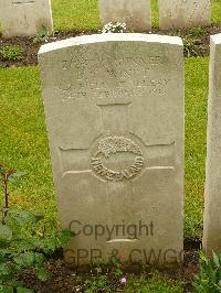 Etaples Military Cemetery - Windt, Benjamin Thomas