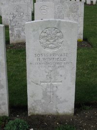 Etaples Military Cemetery - Winfield, Herbert