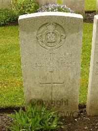 Etaples Military Cemetery - Winney, James