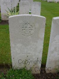 Etaples Military Cemetery - Wood, J