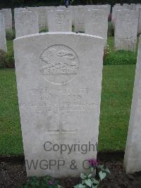 Etaples Military Cemetery - Wood, Tom