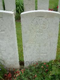 Etaples Military Cemetery - Woodcock, Lot