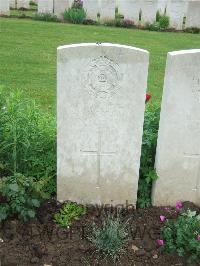 Etaples Military Cemetery - Woodgate, A W