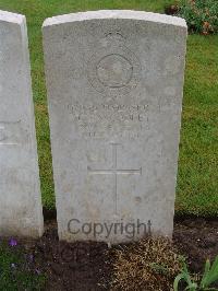 Etaples Military Cemetery - Woodley, E H