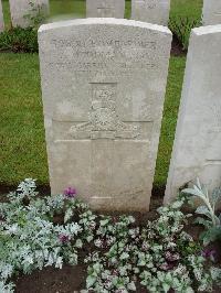 Etaples Military Cemetery - Woodman, A