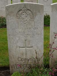 Etaples Military Cemetery - Woods, Lawrence William