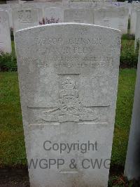 Etaples Military Cemetery - Wortley, J