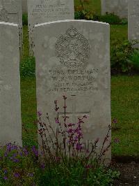 Etaples Military Cemetery - Worton, William Roland