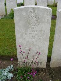 Etaples Military Cemetery - Wray, E