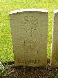 Etaples Military Cemetery - Wright, A