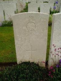 Etaples Military Cemetery - Wright, Charles Frank