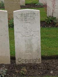Etaples Military Cemetery - Wright, Charles Joseph