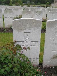 Etaples Military Cemetery - Wright, S