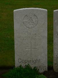 Etaples Military Cemetery - Wright, T