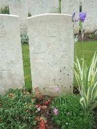 Etaples Military Cemetery - Yoxall, Frederick William