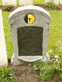 Etaples Military Cemetery - De Gendt, Fp