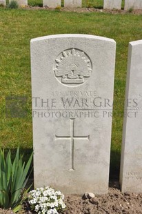 Etaples Military Cemetery - O'NEILL, REUBEN BENJAMIN