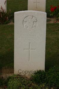 Tincourt New British Cemetery - Ahern, Richard