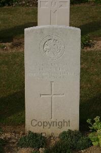Tincourt New British Cemetery - Baines, H
