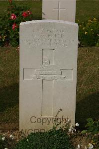 Tincourt New British Cemetery - Baker, J W