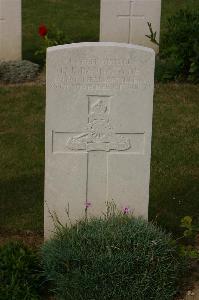 Tincourt New British Cemetery - Bannatyne, H B