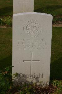Tincourt New British Cemetery - Barker, F