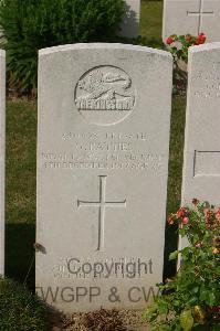 Tincourt New British Cemetery - Baynes, George