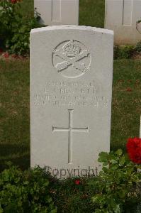 Tincourt New British Cemetery - Bennett, Bertie James
