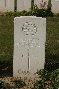 Tincourt New British Cemetery - Biddles, Frank