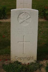 Tincourt New British Cemetery - Brawn, W