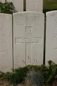 Tincourt New British Cemetery - Bruce, J