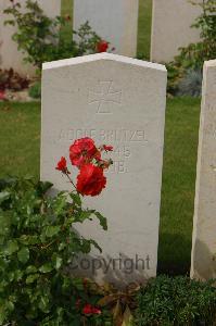 Tincourt New British Cemetery - Brutzel, Adolf