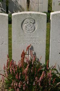 Tincourt New British Cemetery - Carey, W
