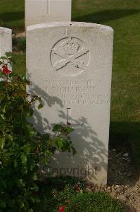 Tincourt New British Cemetery - Chapman, H B