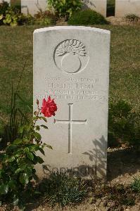Tincourt New British Cemetery - Charlton, Matthew