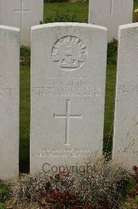 Tincourt New British Cemetery - Clifton, Max